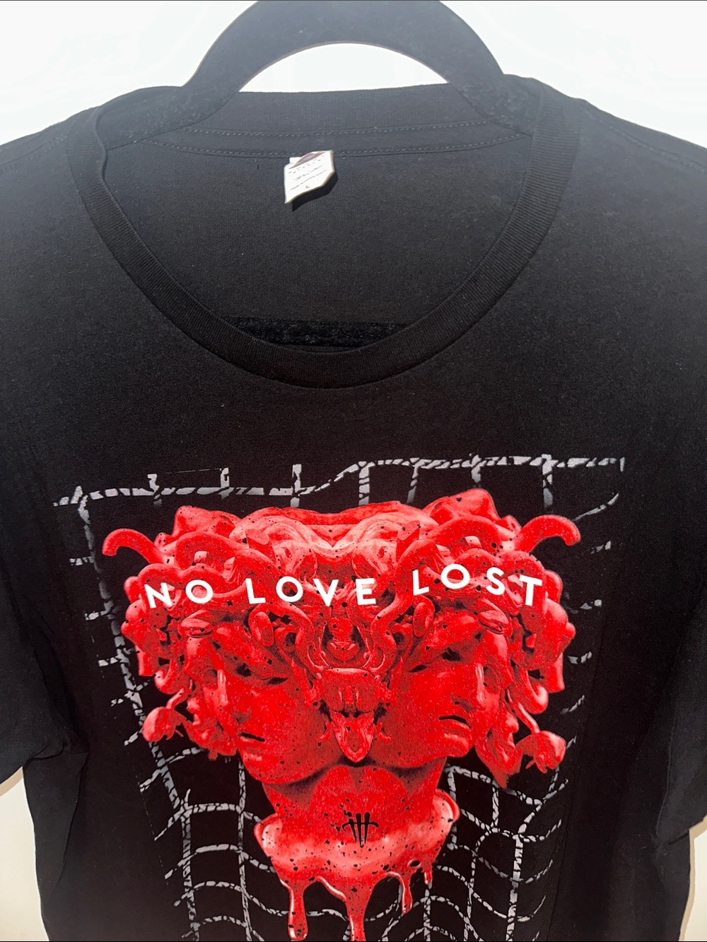 Black Graphic Tee with Red 'No Love Lost' Medusa Print